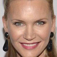 Natasha Henstridge Nøgen