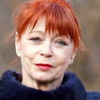 Neda Arneric Nøgen