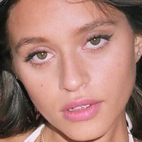 Nicole Zimmermann Nøgen