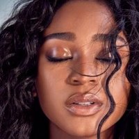 Normani Nøgen