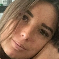 oliviapoly Nøgen
