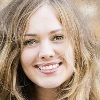 Oona Airola Nøgen