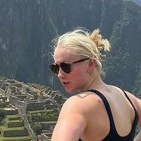 Orla Comerford Nøgen