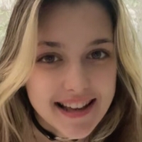 Poliloli Nøgen