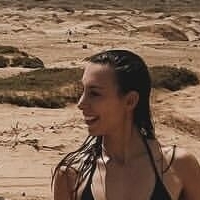 Rebecca Looschelders Nøgen