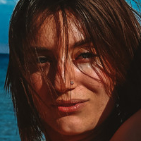 Rhea Azora Nøgen