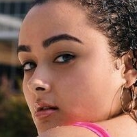 Riana Dejesus Nøgen