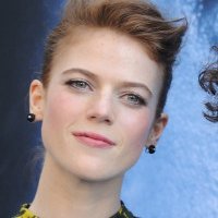 Rose Leslie Nøgen
