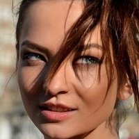 Roxana Condurache Nøgen