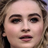 Sabrina Carpenter Nøgen