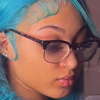 Saniah Armani Nøgen