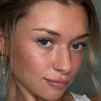 Sara Brooks Nøgen