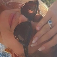 Sarah Harrison Nøgen
