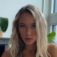 Sarah Houchens Nøgen