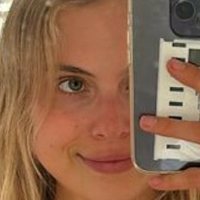 Sarah Lloyd Nøgen
