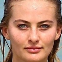 Selena Weber Nøgen
