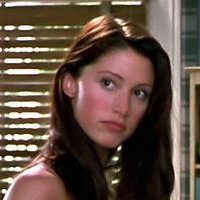 Shannon Elizabeth Nøgen