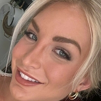 shaynaholt Nøgen