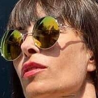 Sheila Capriolo Nøgen