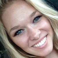 Shelby Lang Nøgen