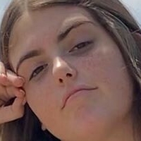 Shira Radin Nøgen