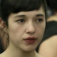 Simone Bucio Nøgen