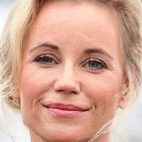 Sofia Helin Nøgen