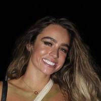 Sommer Ray Nøgen