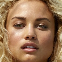 Stephanie Rose Nøgen