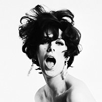 Sue Lloyd Nøgen