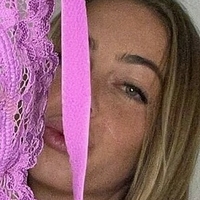 sydneythomas18 Nøgen