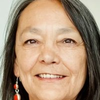 Tantoo Cardinal Nøgen