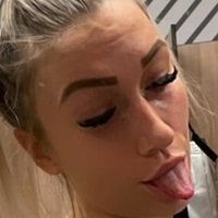 Taylor Flewin Nøgen