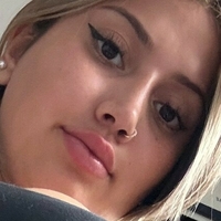 tdemirose Nøgen