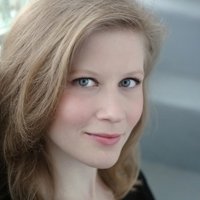Tess Talbot Nøgen