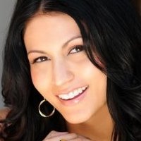Tinsel Korey Nøgen