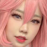 tsikyo Nøgen