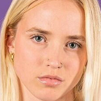 Van Lyth Nøgen