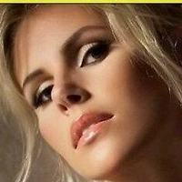 Veridiana Mallmann Nøgen