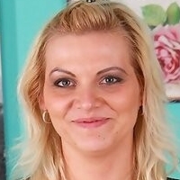Vicky Links Nøgen
