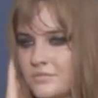 Victoria De Angelis Nøgen