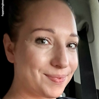Viola Beck Nøgen
