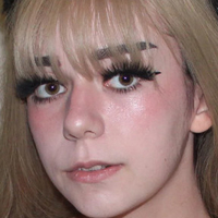 Violet Evangeline Nøgen
