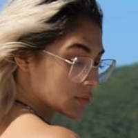Yessmodel Nøgen