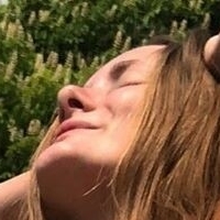 Yogiicil Nøgen