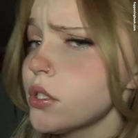 yours._.truly._.sav1 Nøgen