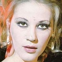 Zoe Laskari Nøgen