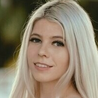 zoeybrooks18 Nøgen